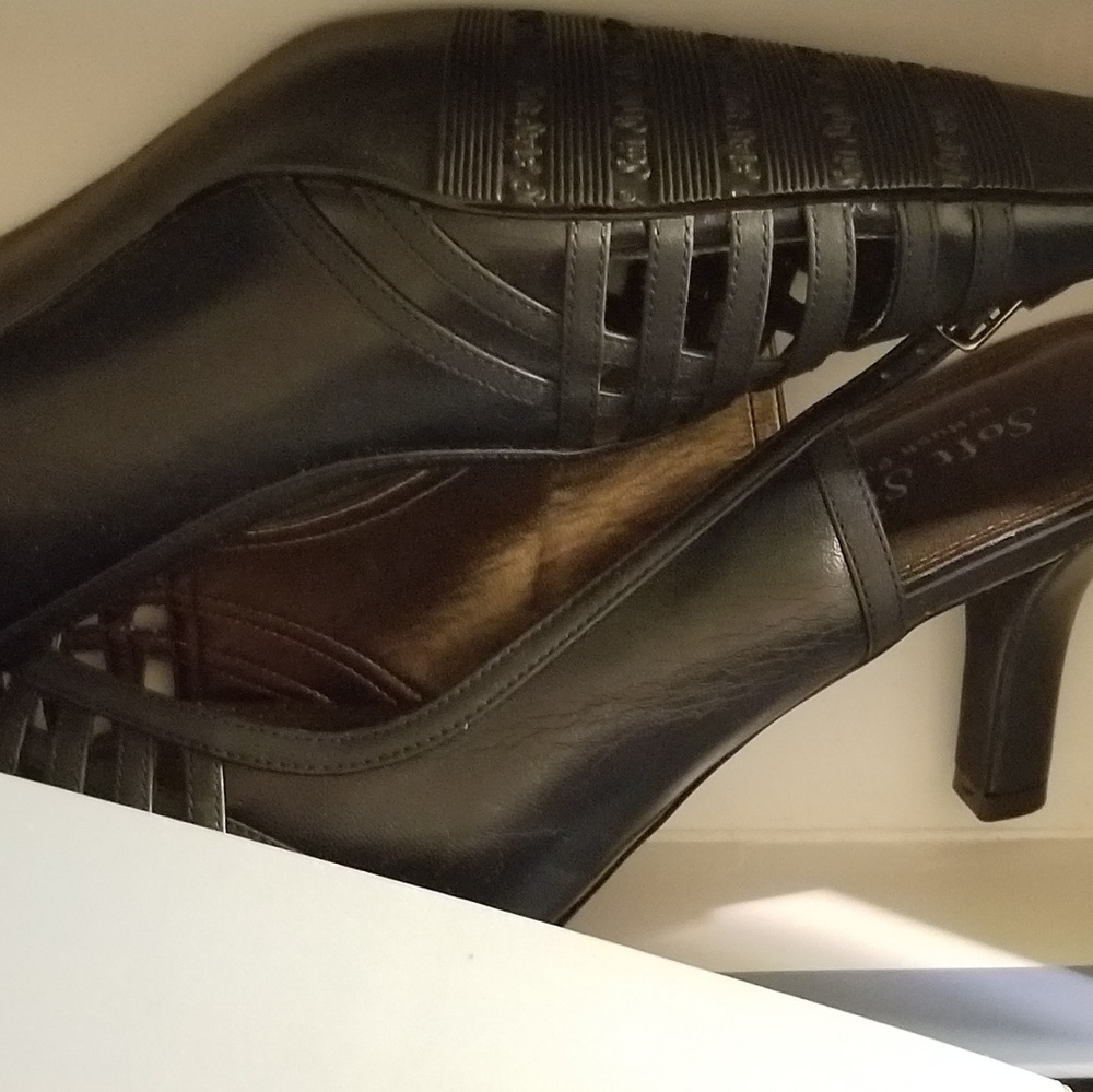 Heels - Picture 2 of 5
